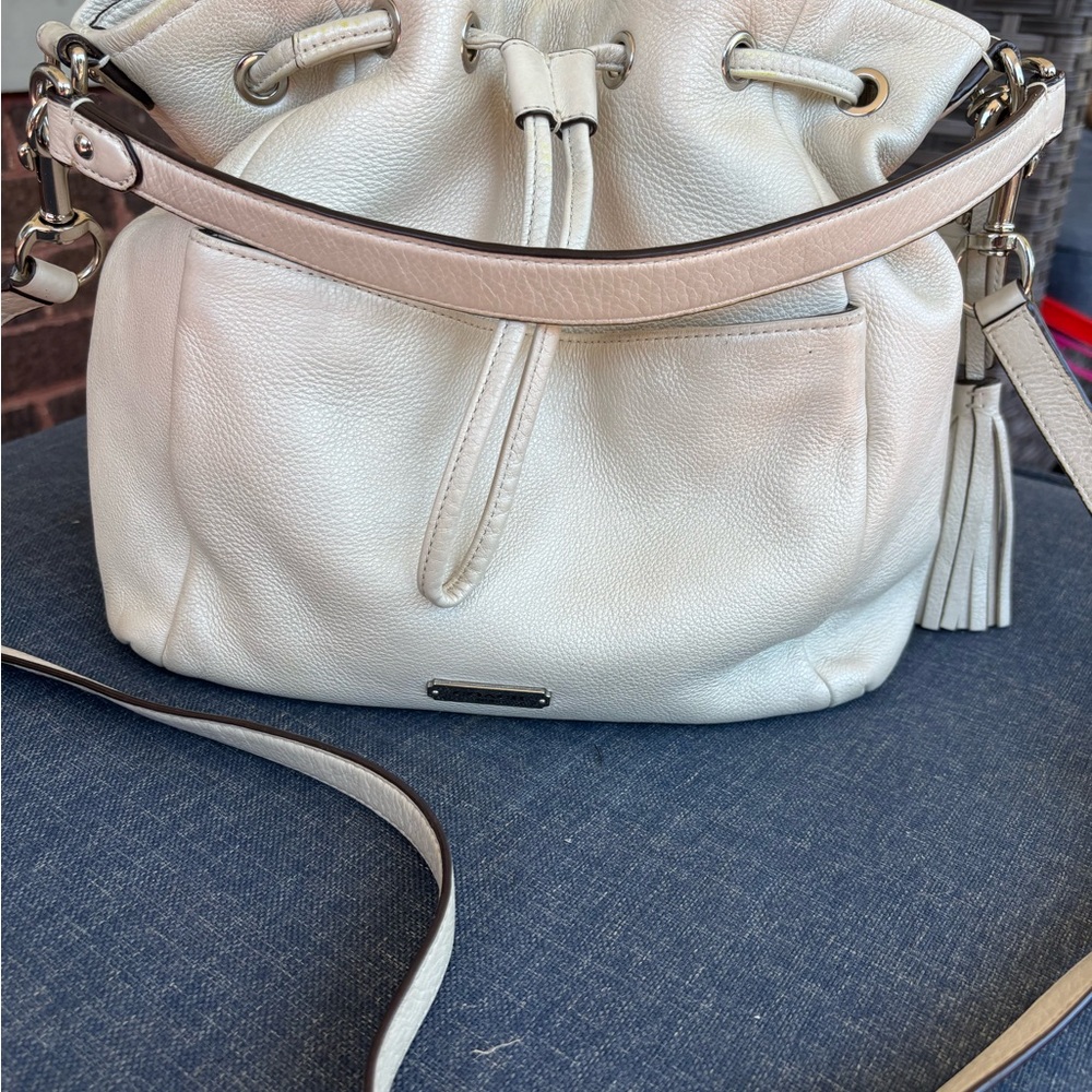 Coach Avery pebbled leather shoulder or crossbody bag pearl white good condition
